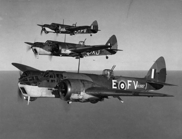 02 Blenheims of 13 OTU RAF Bicester 1943 IWM