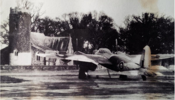 157 Sqn Mosquito at Swannington haveringlandparishchurch.wordpress.com